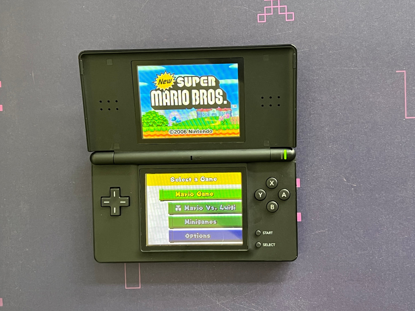 New Super Mario Bros. - Nintendo DS Game