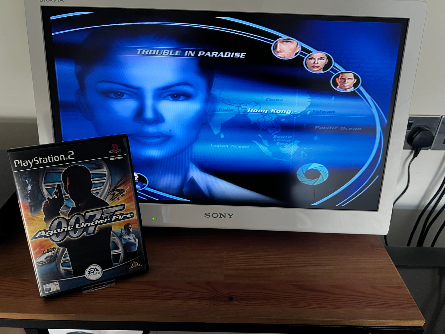 James Bond 007 in - Agent Under Fire - PS2 Game