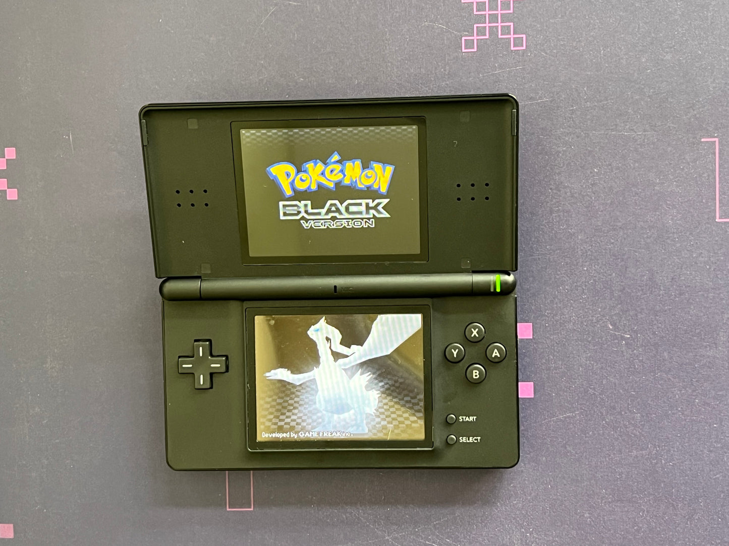 Pokémon Black Version - Nintendo DS Game